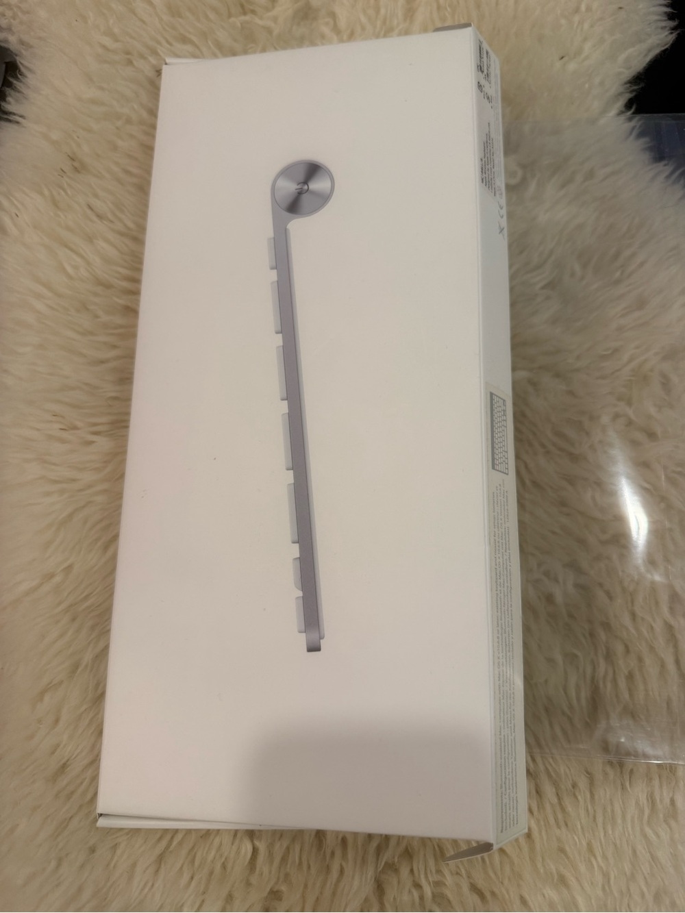 Apple Silver Wireless Keyboard - Picture 2 of 4